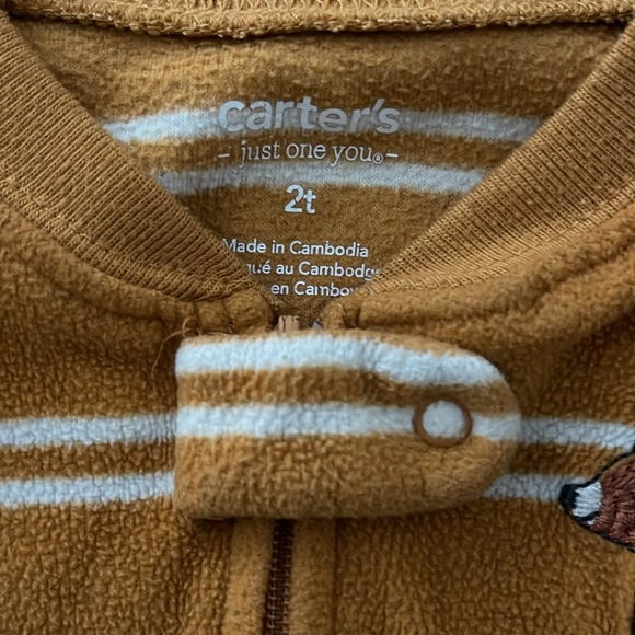 Carter’s Fleece Footie Pajama’s 2T - Picture 3 of 4